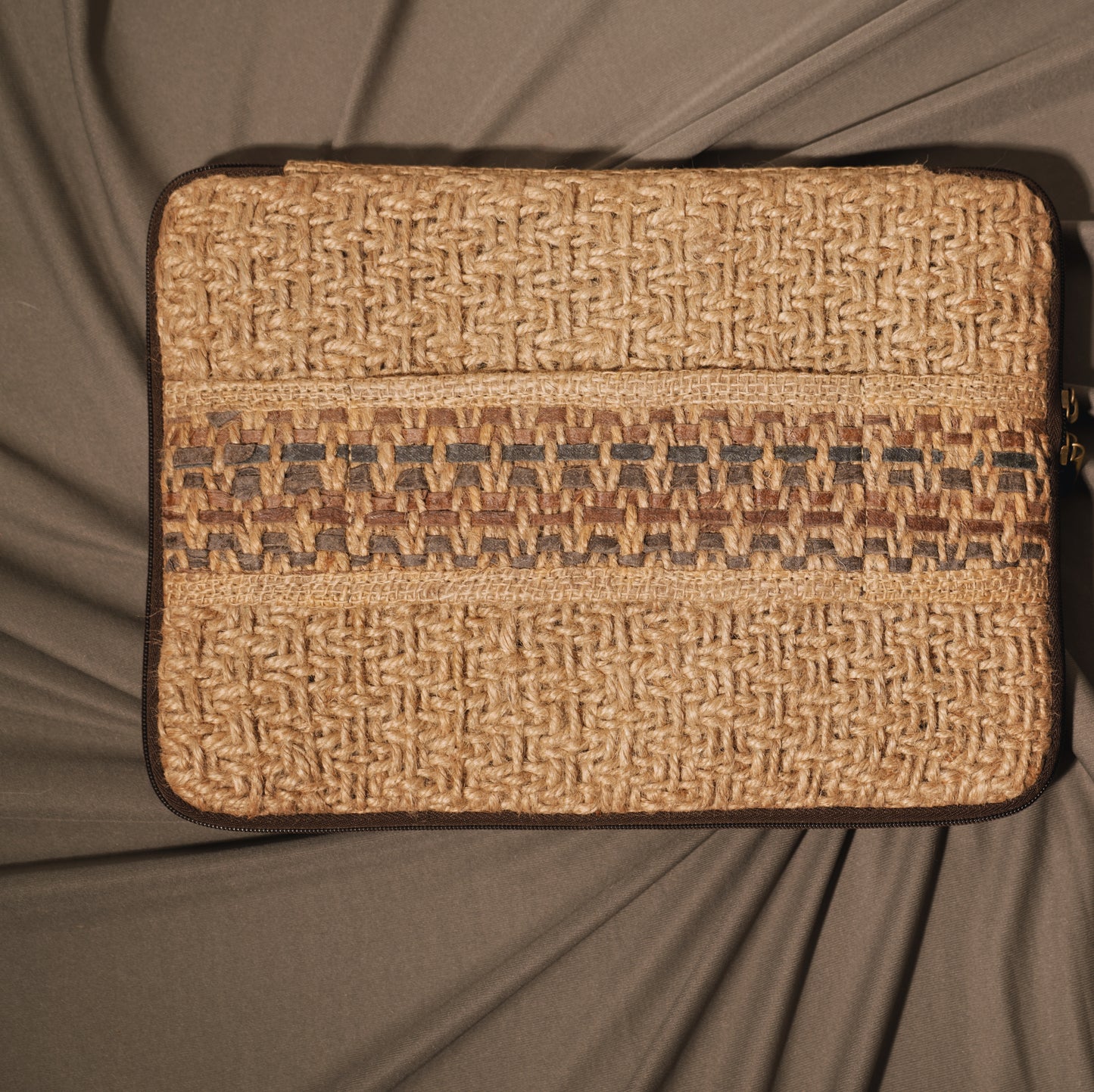 Handwoven Jute Laptop Sleeve – Classic Weave